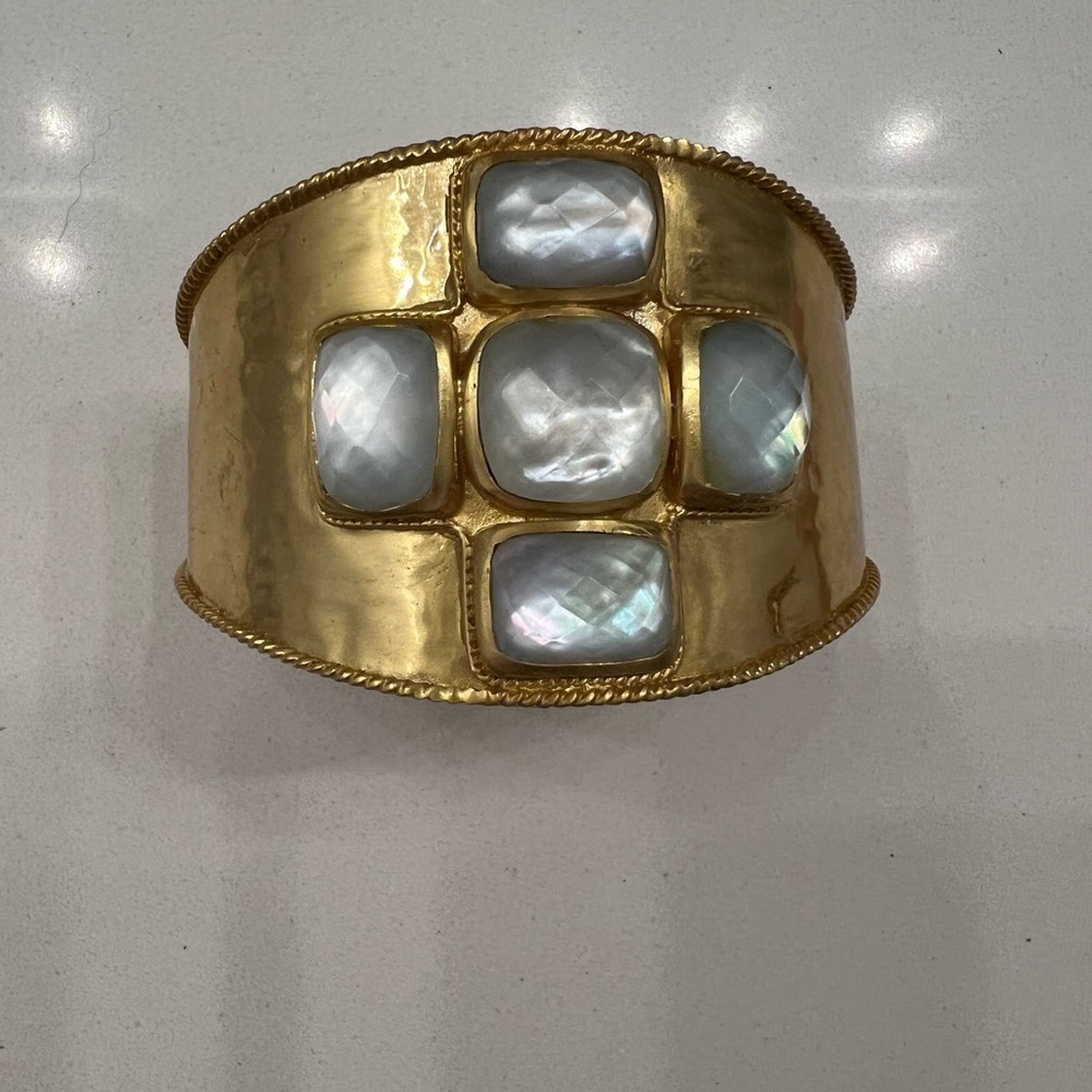 Julie Vos cross cuff